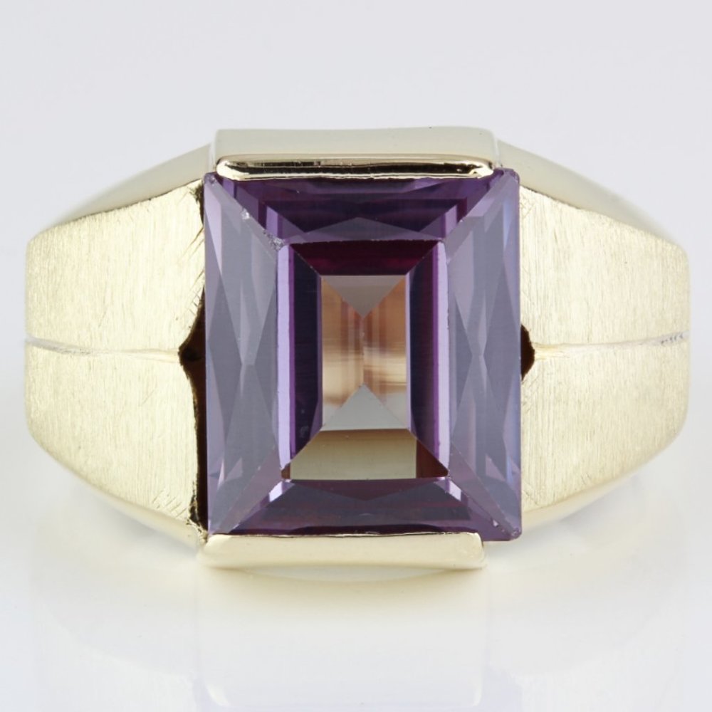 12KYG Vintage Brushed 1970’s Emerald-Cut Simulated Purple Sapphire Ring